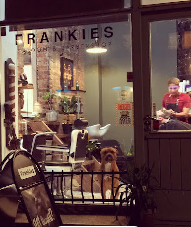 Frankies Barbershop interior